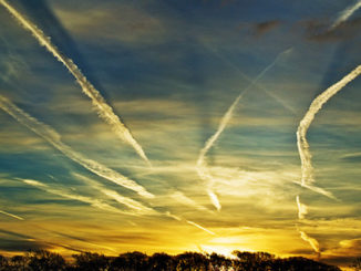 Bill Gates plans to spray toxic chemicals in the sky in 2019 in order to dim the sun