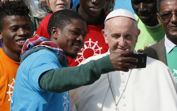 Pope Francis says immigrants' right override national security concerns