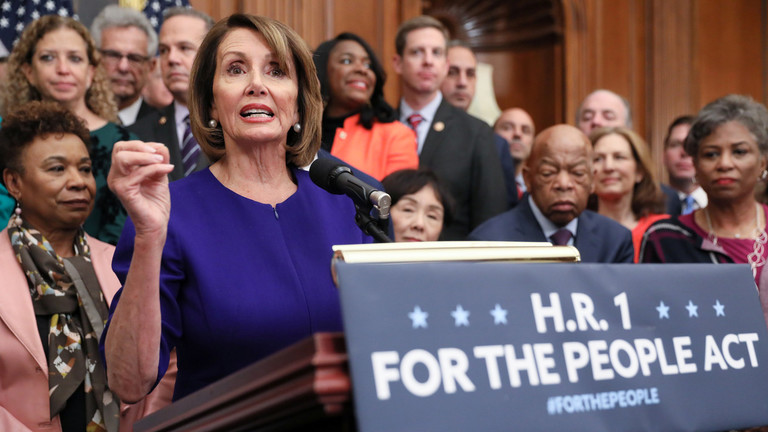 Nancy Pelosi claims two superpowers talking to each other is 'dangerous'
