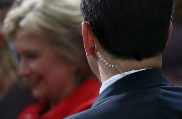 Former secret service agent files RICO lawsuit against Clintons