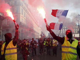 https://www.rt.com/news/450735-france-riot-law-yellow-vests/
