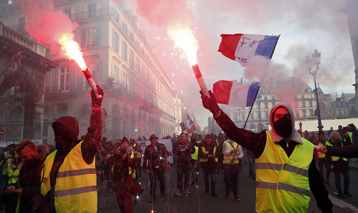 https://www.rt.com/news/450735-france-riot-law-yellow-vests/