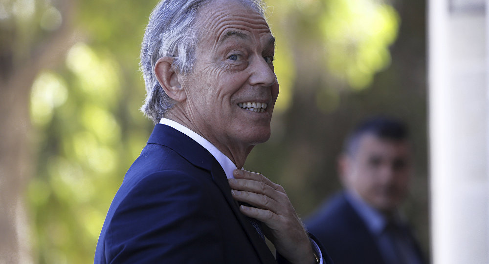 Tony Blair caught working with Macron to reverse Brexit
