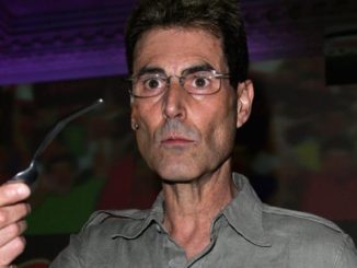 Uri Geller vows to stop Brexit using telepathy