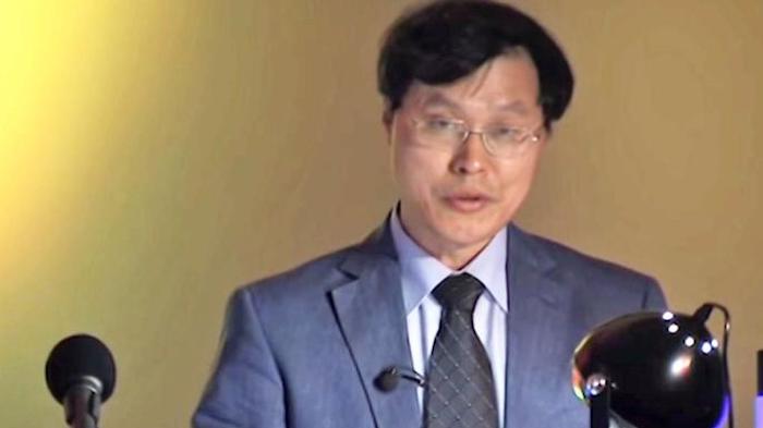 Aliens are walking among us, according to an Oxford University professor, who adds that aliens have begun interbreeding with humans.