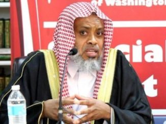 The now former imam of Portland's largest mosque has had his US citizenship revoked by the government due to his ties to terror groups.