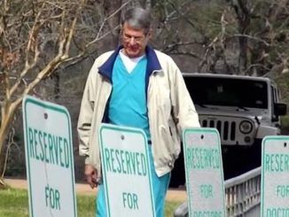 Texas fertility doctor Dr. Kim McMorries has been caught secretly using his own sperm to impregnate clients.