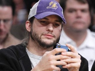 Hollywood actor Ashton Kutcher has been caught sending automated messages to his fans urging them to support the impeachment of President Trump because of his "unAmerican" behavior.
