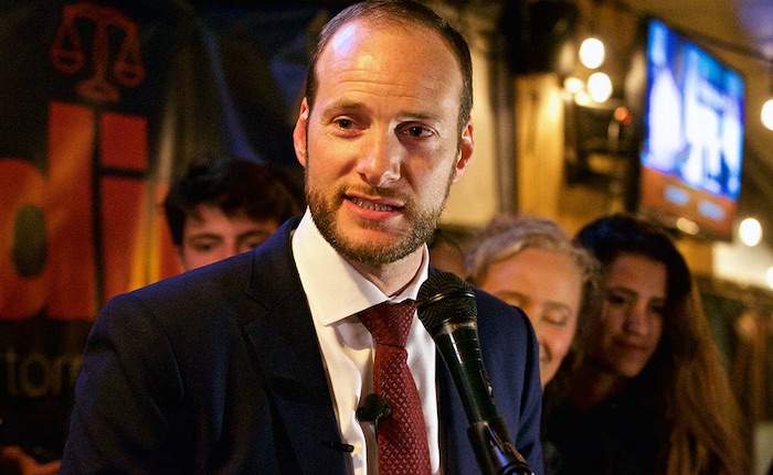 Despite never prosecuting a single case in his career, Chesa Boudin was elected to be the next District Attorney of San Francisco and he is already turning heads 3 weeks before he takes office.