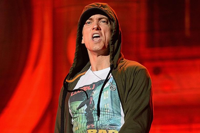 Eminem urges fans to vote against Second Amendment