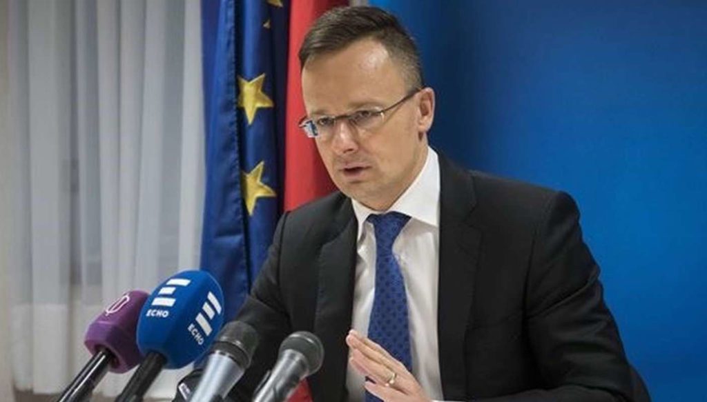 The UN is funding programs that encourage people in third-world countries to leave their homelands and migrate to the United States and European nations, according to Hungarian foreign minister Péter Szijjárt.