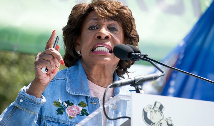 Maxine Waters demands President Trump pray for forgiveness over his coronavirus response