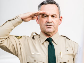 Patriotic California sheriff refuses to make criminals out of business owners