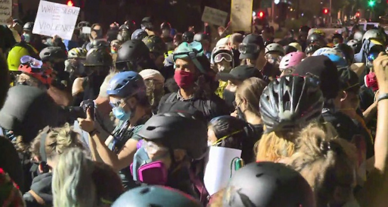 Protesters from Portland decided to invade the quiet suburbs of Springfield, Oregon last night, threatening to beat up civilians and rape their wives and daughters.