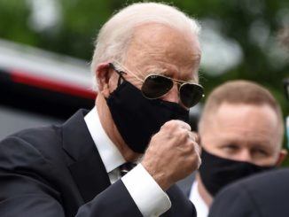 Biden orders Americans to muzzle up
