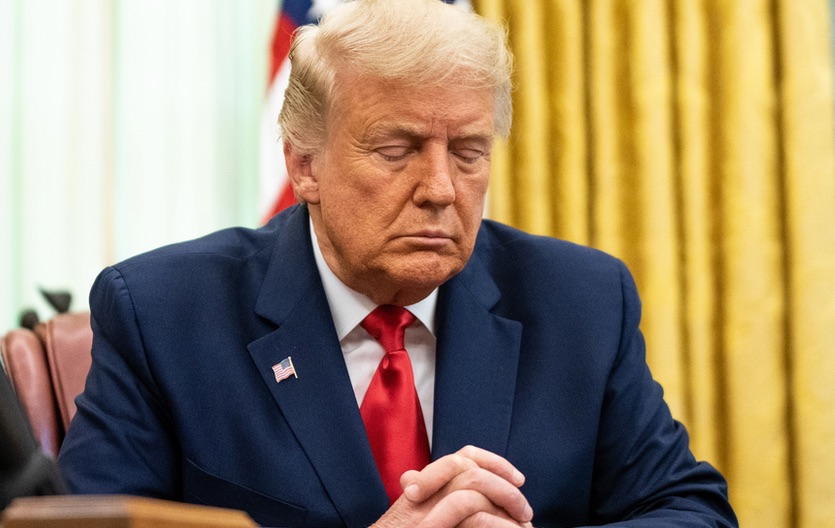 Trump campaign banned from emailing his supporters amid great purge.