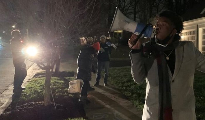 Violent far-left crowd swarm Senator Hawley's home threatening his wife and baby