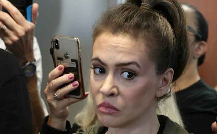 Alyssa Milano's co-star blows whistle on her bullying behavior on-set