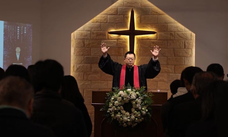 China orders citizens to hunt down all books with religion