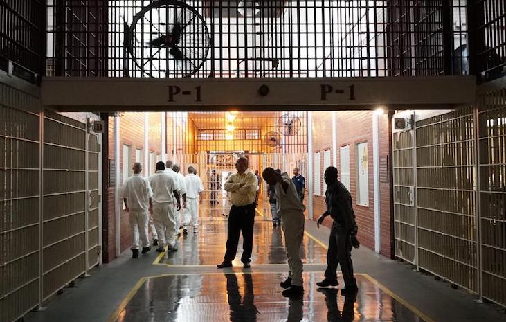 Texas prison forced to empty ahead of illegal immigrant surge