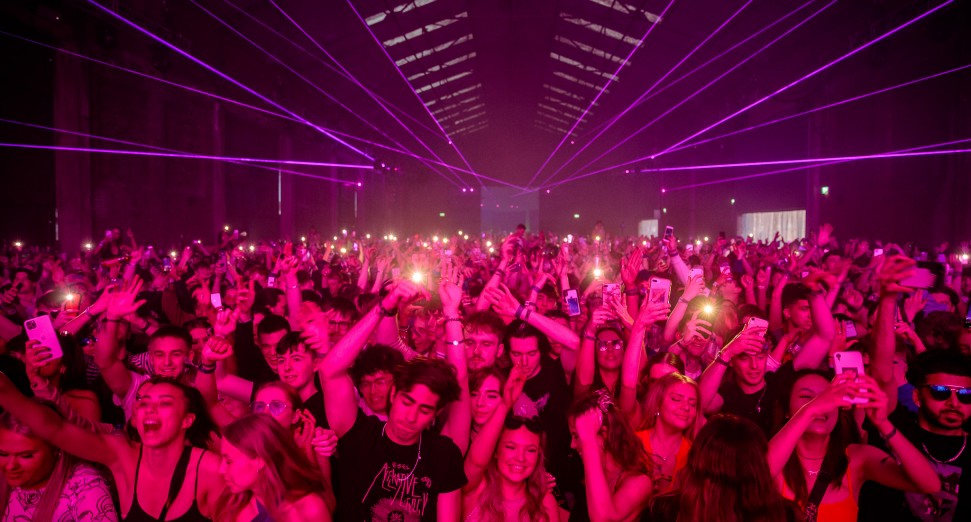 nightclubs vaccine passports