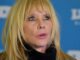 Rosanna Arquette declares that fossil fuels will destroy mankind