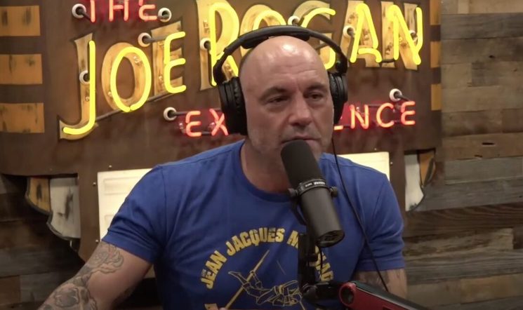 Joe Rogan predicts Trump will win 2024 by massive landslide