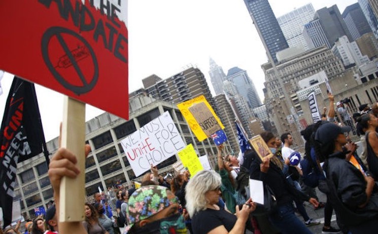 Southwest Airlines employees protest mandatory vaccines outside company's HQ
