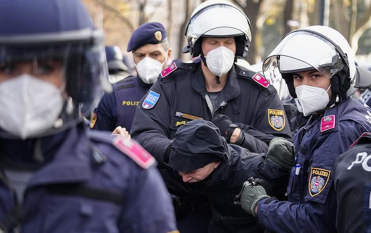 Austria to send unvaxxed to prison for one year