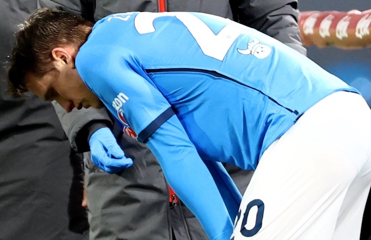 Italian football player keels over with chest pains mid-game