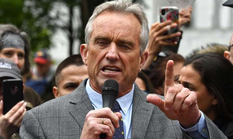 RFK Jr. destroys the mainstream COVID narrative in under two minutes