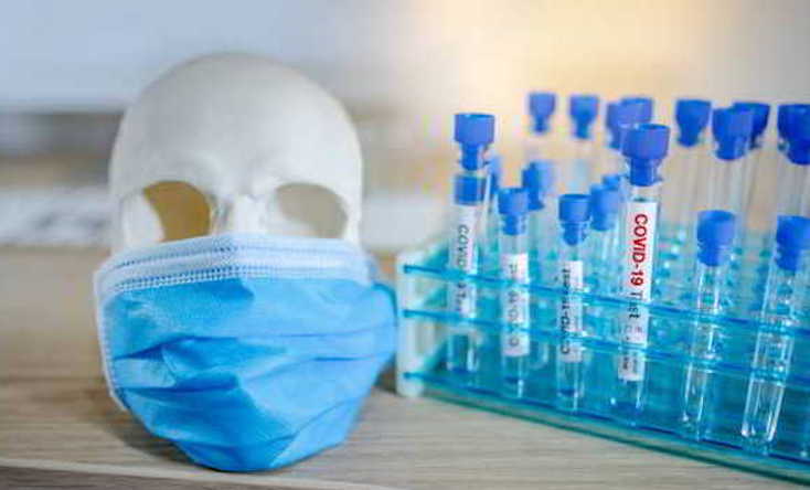 Frontline doctor warns millions will get AIDS from Covid jabs this year