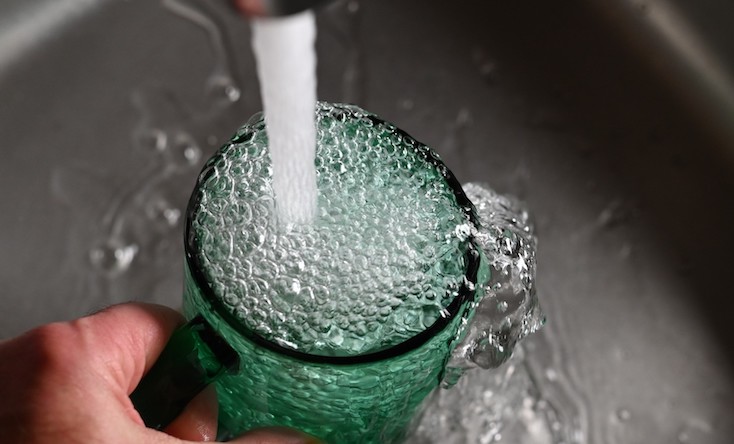 Doctor reveals COVID is spread via tap water