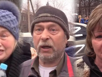 Ukrainian soldiers begin shooting Ukraine citizens who refuse Nazi ideology