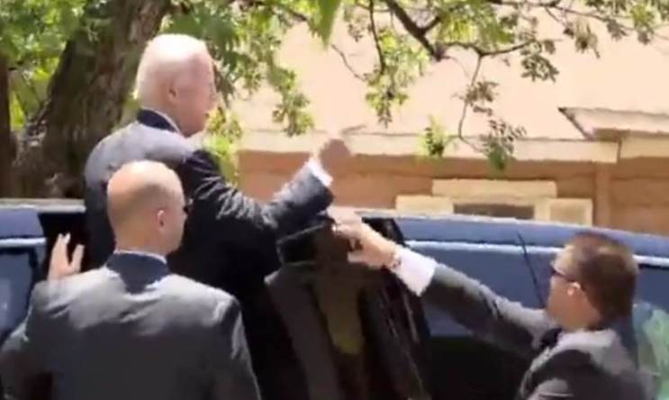 President Biden trembles with fear as Uvalde residents boo him during visit
