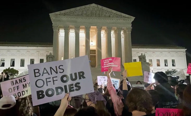 Liberals meltdown after Supreme Court votes to end Roe vs Wade