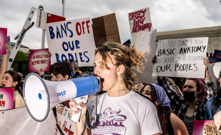 Democrats chant 'hail Satan' at Supreme Court protests