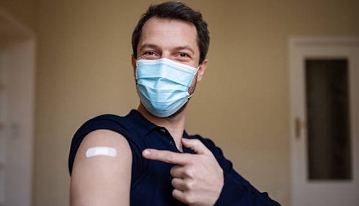 Vaccinated men have much lower sperm counts, study finds