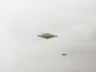 UK gov't release most spectacular UFO picture ever captured