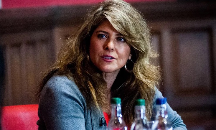 Naomi Wolf warns the elites are covering up the dangers of the toxic COVID jabs