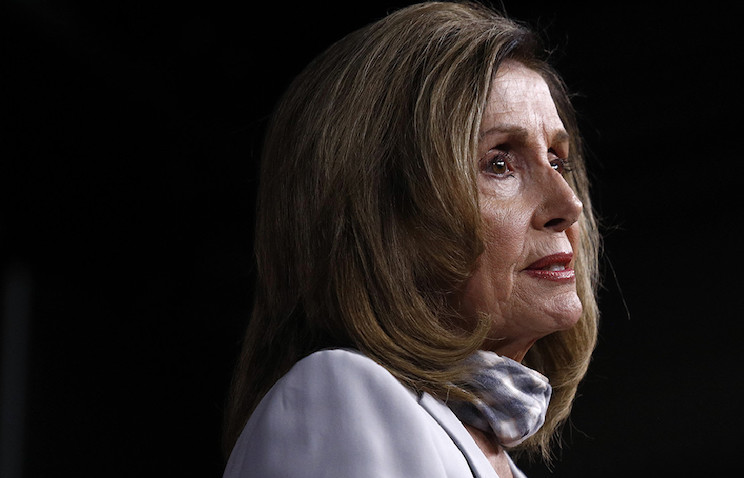Nancy Pelosi threatened to punch President Trump