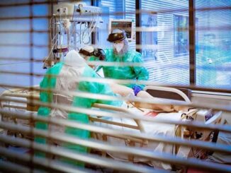 Greece health workers