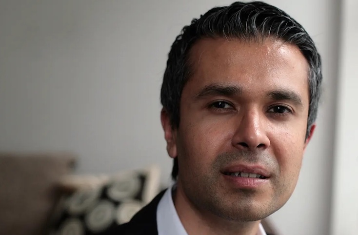 World's top cardiologist warns public against getting COVID jab after it kills his own dad
