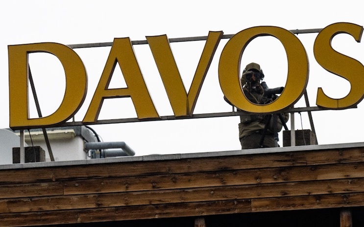 WEF using fuel powered cars to drive elites around Davos as electric vehicles are too unreliable