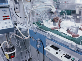 6 month old baby dies after receiving four vaccines