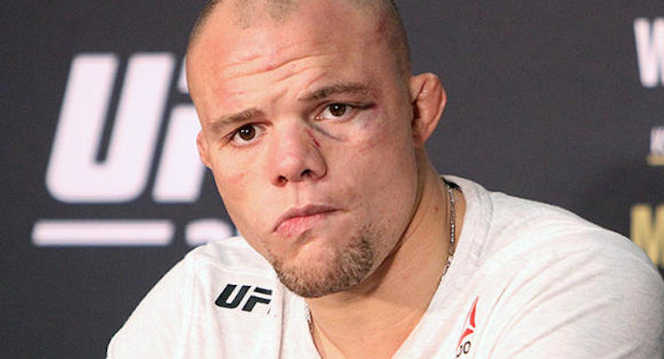 UFC fighter Anthony Smith says COVID jabs killed his mother and gave him blood clots