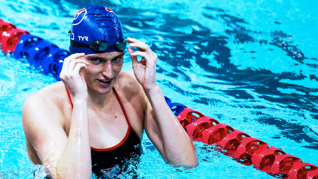 Lia Thomas tran swimmer