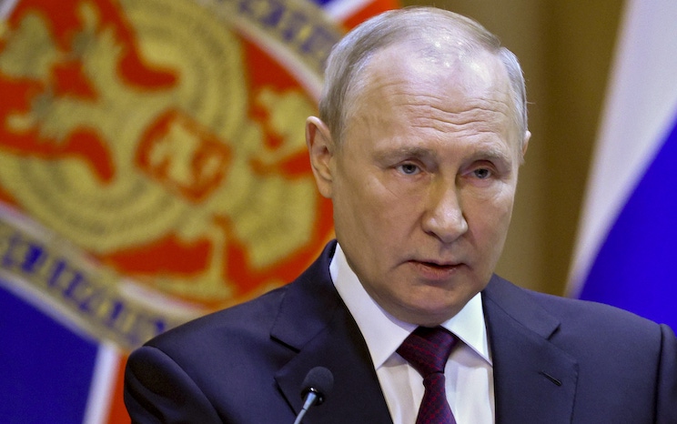 Putin announces the building of an African village in Russia for white farmers fleeing persecution in South Africa