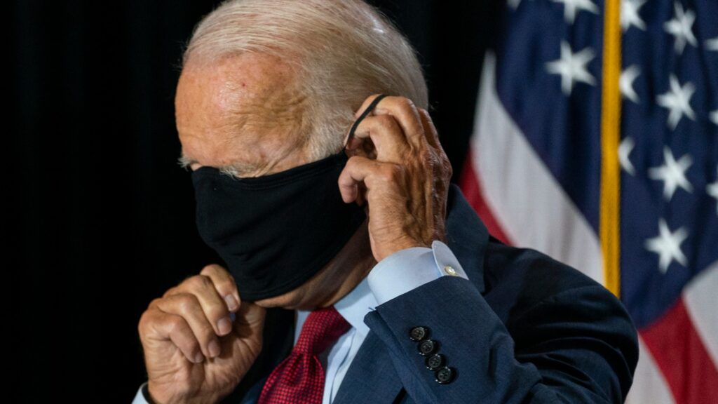 Biden in face mask