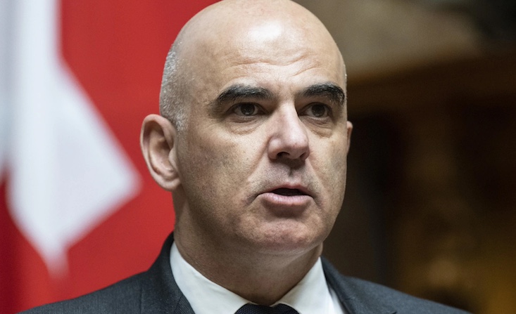 Swiss government admit mRNA jabs are causing turbo cancer epidemic in country.